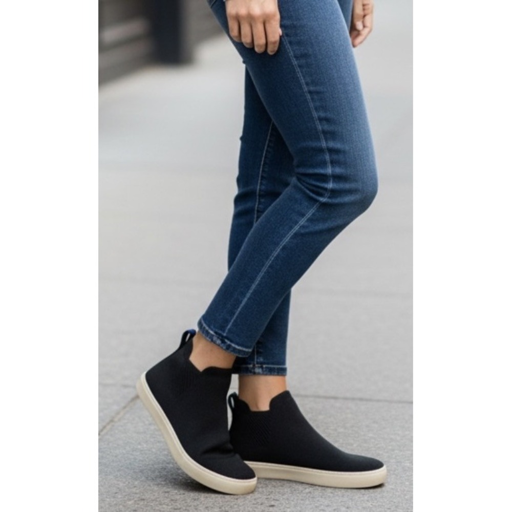 Rothy's NEW Chelsea High Top Knit Black Pull On Womens Ankle Sneaker Shoe Sz 7